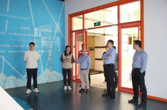 納源智造到潔晶集團(tuán)參觀交流工作