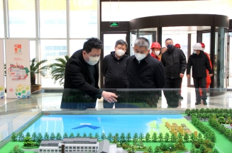 市委常委、副市長賈剛一行來潔晶檢查安全生產(chǎn)工作